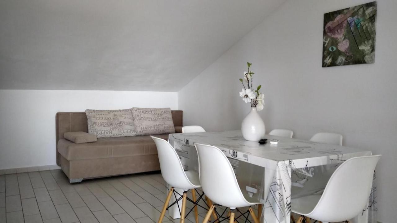 Premium Apartments Adore Novalja Exterior photo
