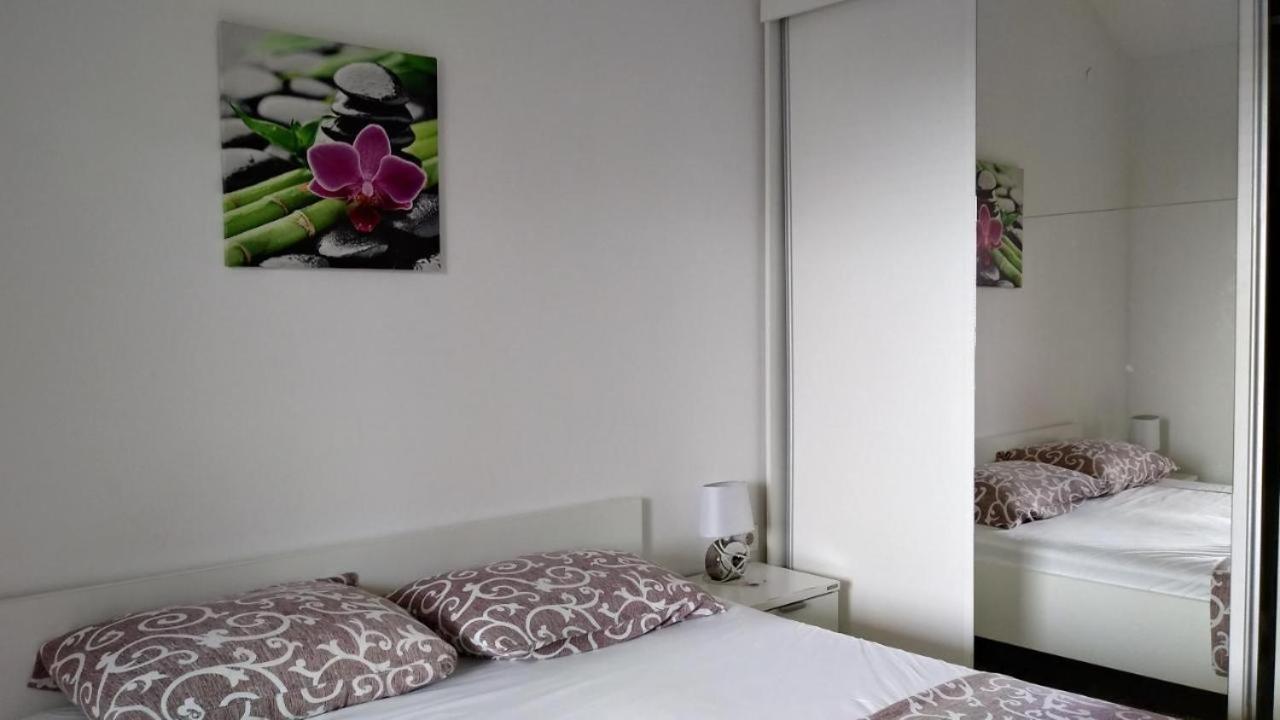 Premium Apartments Adore Novalja Exterior photo