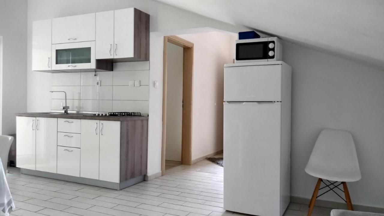 Premium Apartments Adore Novalja Exterior photo