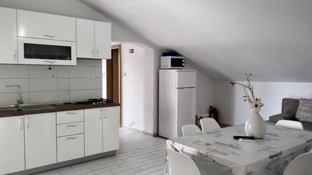 Premium Apartments Adore Novalja Exterior photo