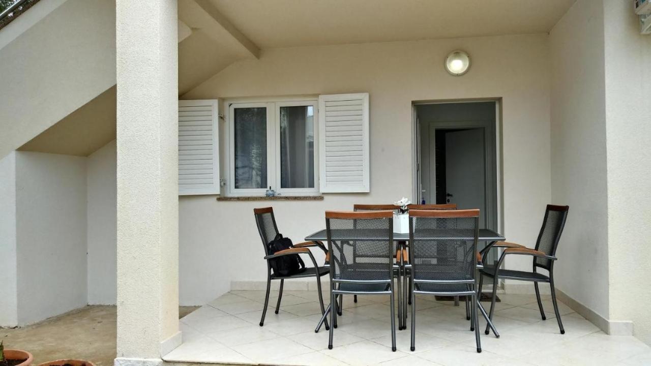 Premium Apartments Adore Novalja Exterior photo