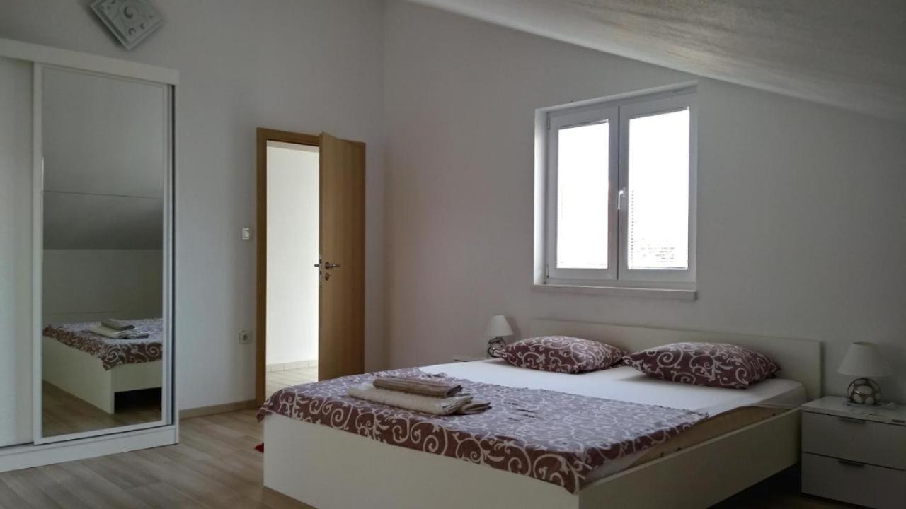 Premium Apartments Adore Novalja Exterior photo
